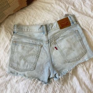 [SOLD] Levi’s 501 Shorts